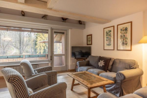 Casa Funivia, immersa nel verde e vicina al centro di Cortina